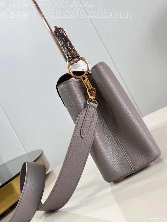 WIS LOUIS BB-31.5*20*11CM CAPUCINES VUITTON 0716